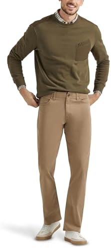 Experience Greater Comfort Lee Mens Extreme Motion Straight Taper Jean