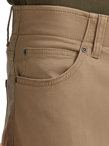 Experience Greater Comfort Lee Mens Extreme Motion Straight Taper Jean