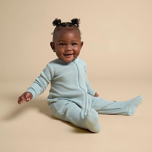 Modern Moments by Gerber Baby Mini-Waffle Sleep N Play