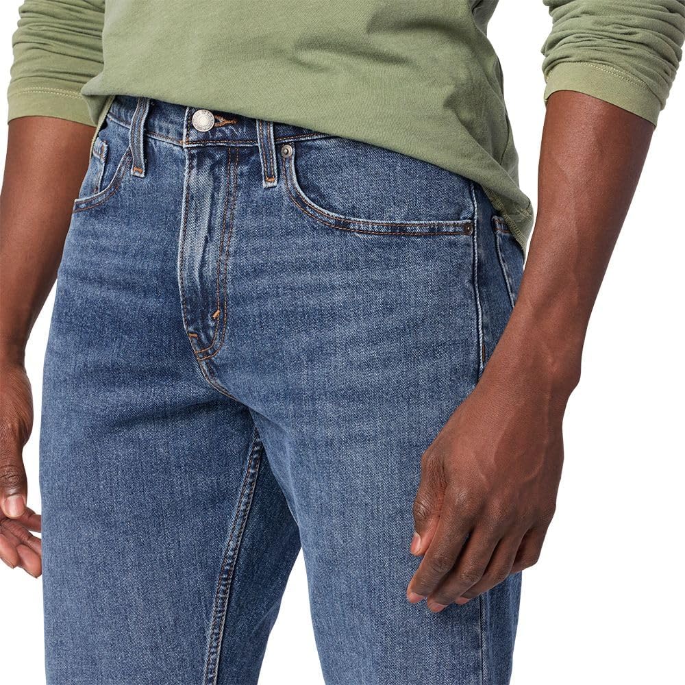 Levi Strauss Signature Gold Slim Straight Jeans