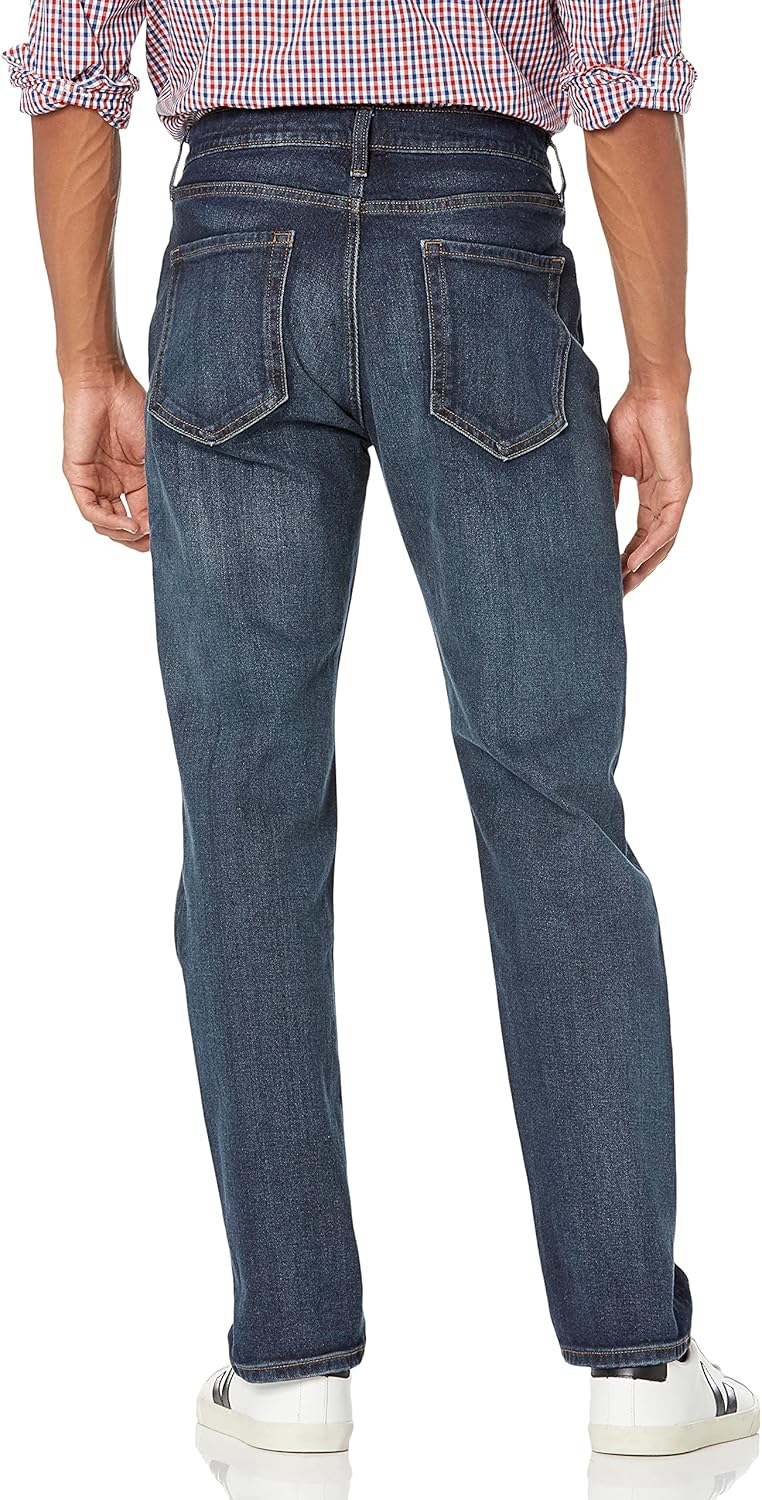 Mens Athletic-Fit Stretch Jeans Amazon Essentials